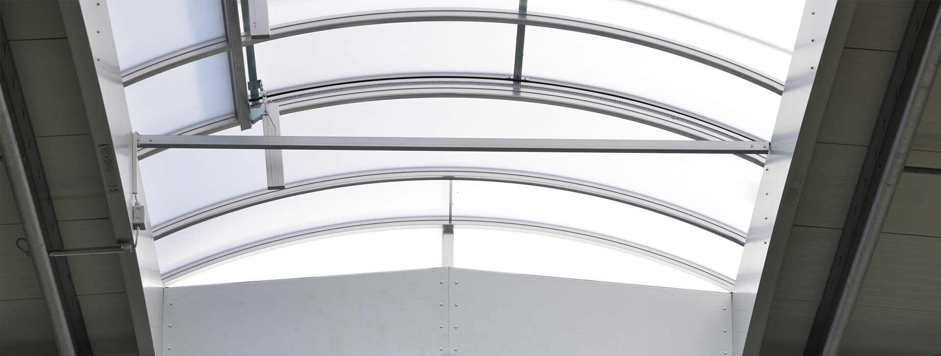 Prezračevanje in svetloba v strehi - Industrijska in poslovna gradnja - WOLF System